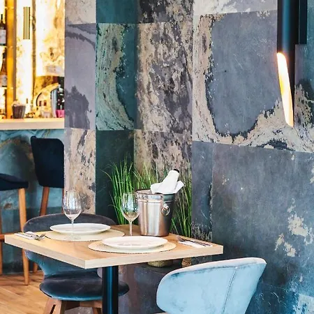 Hotel Domnitei 3*